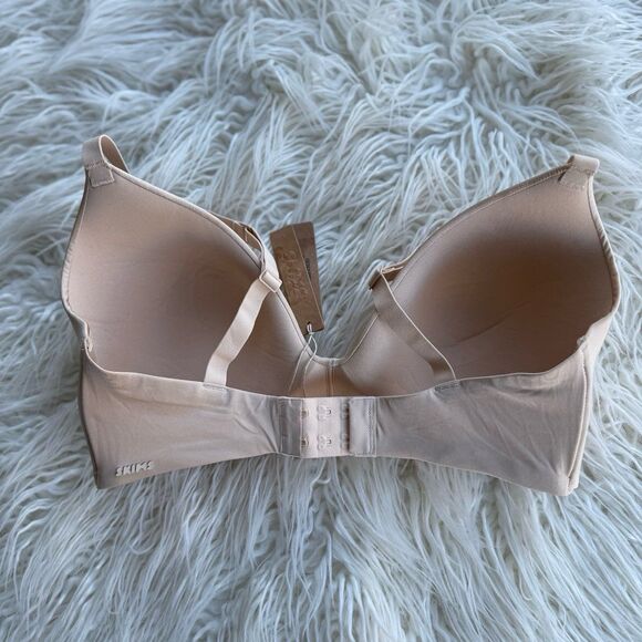 Skims Wireless Lightly Lined Bra Sand Size 36DD - Picture 5 of 7